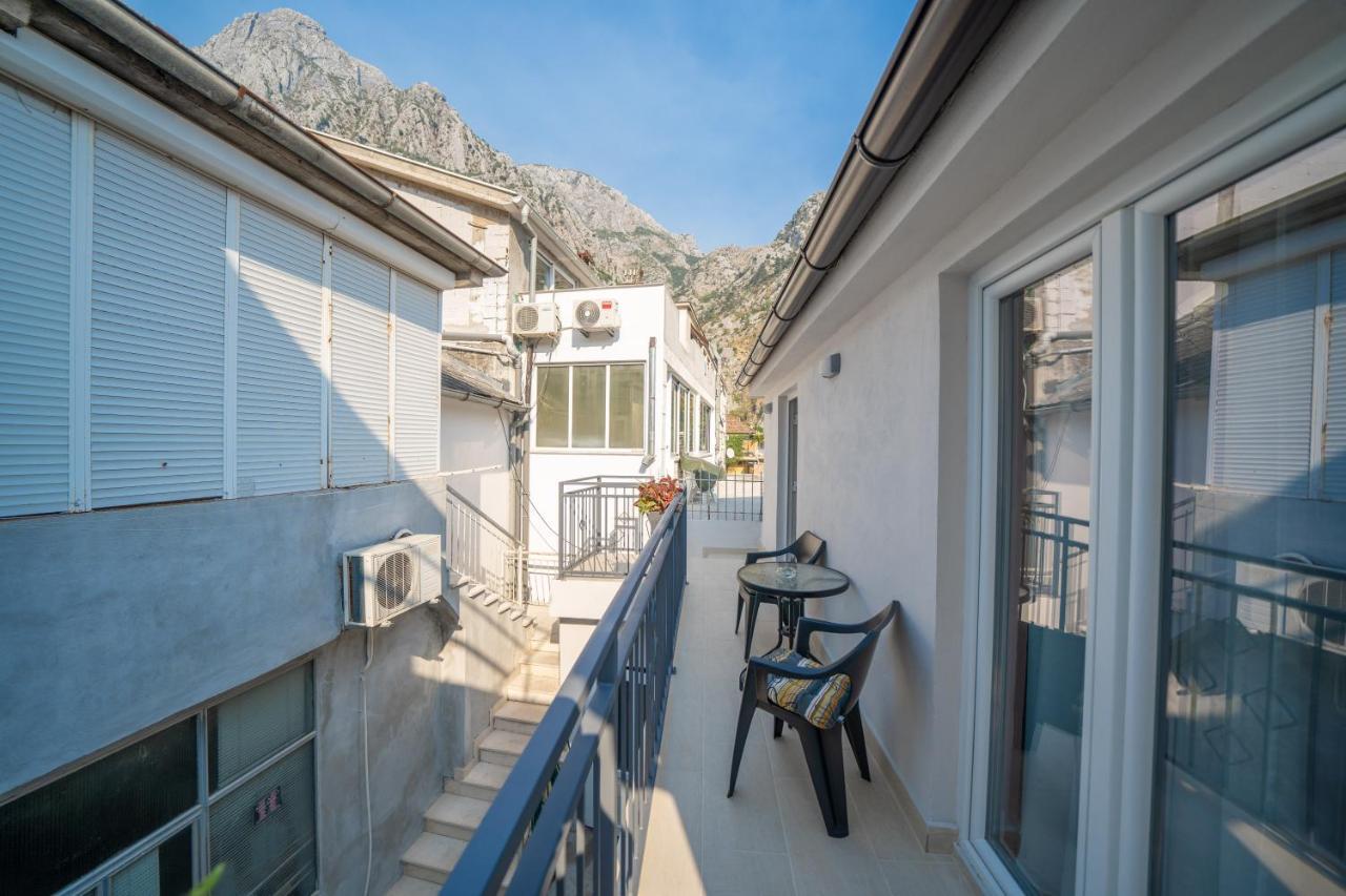 Ferienwohnung La Mar Mar Kotor Exterior foto